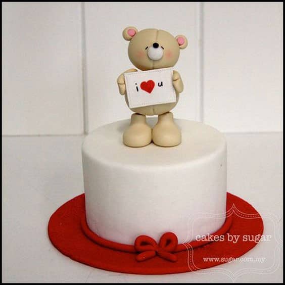 مدل کیک تولد دونفره با تم عاشقانه خرس