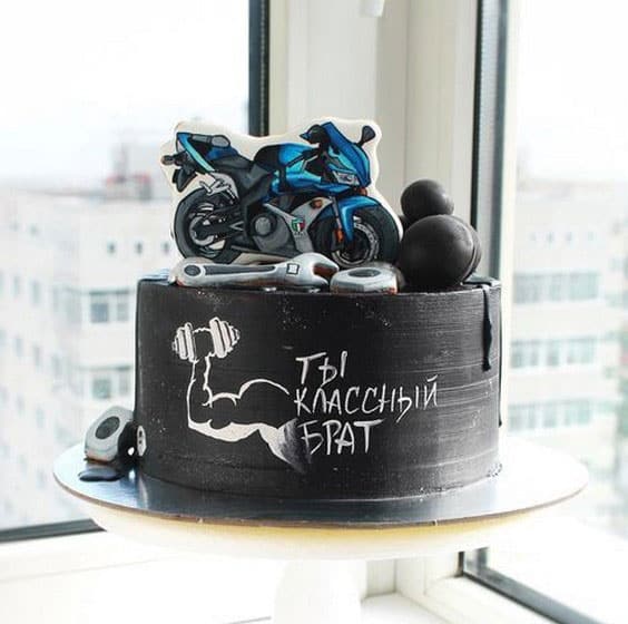 مدل کیک تولد مردانه لاکچری با تم موتور سیکلت و بدنسازی