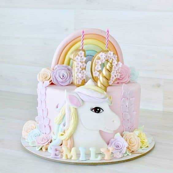 مدل کیک تولد دخترانه عروسکی اسب  
