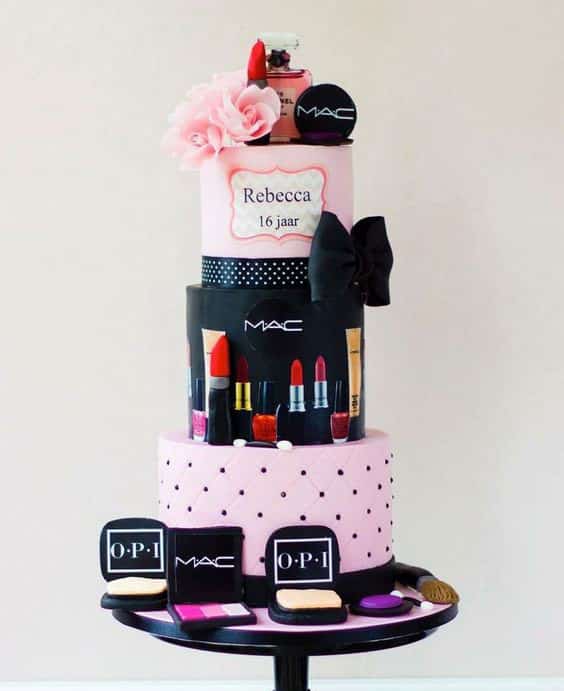 مدل کیک تولد چند طبقه دخترانه با تم لوازم آرایش مک زیبا