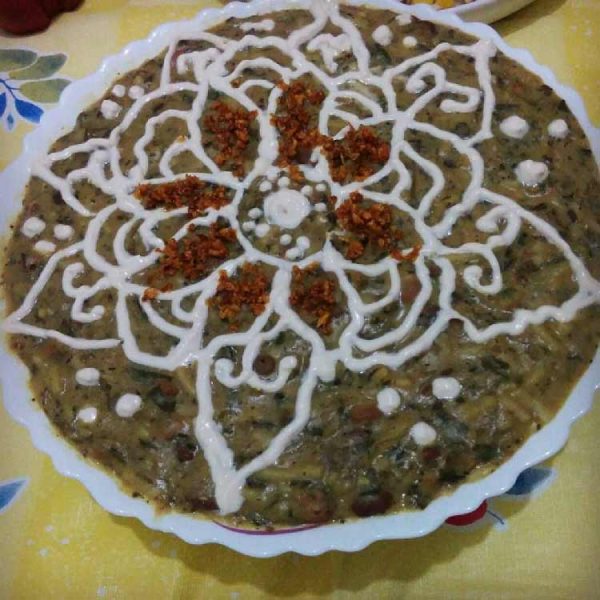 تزیین آش رشته طرح اسلیمی