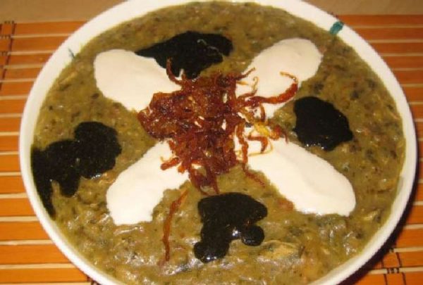 تزیین آش رشته فوری