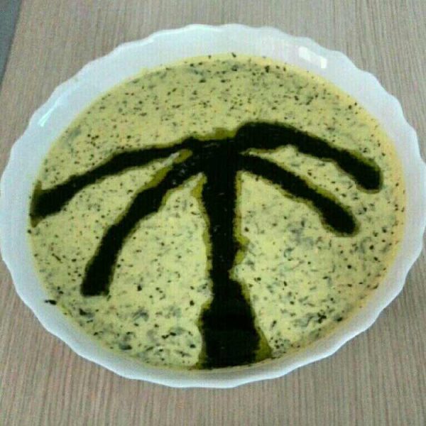 تزیین آش به شکل نخل