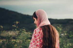 عکس دختر از پشت سر