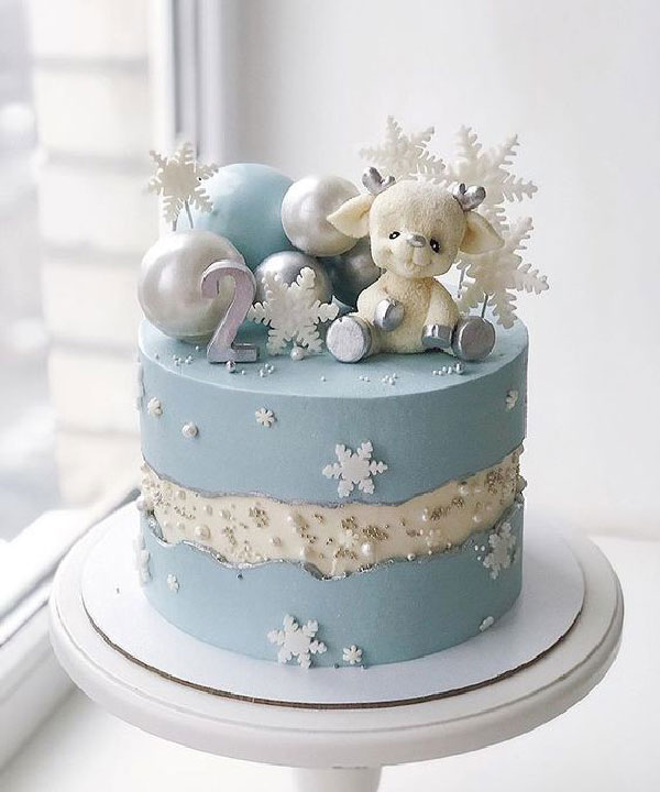 کیک تولد پسرانه با تم زمستان