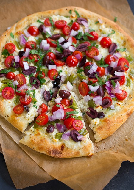 طرز تهیه پیتزا یونانی اصل گیاهی