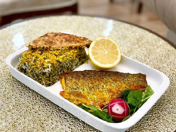 تزیین با دورچین تربچه و سبزی خوردن سبزی پلو با ماهی 