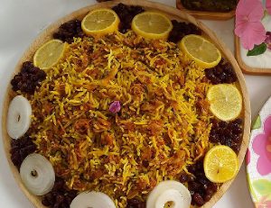 طرز تهیه پلو بندری با تن ماهی و گوشت ریش ریش