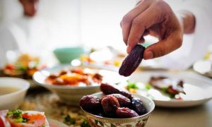 حکم خوردن سحری هنگام اذان صبح