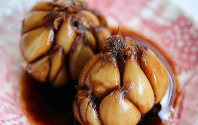 طرز تهیه سیر ترشی فوری