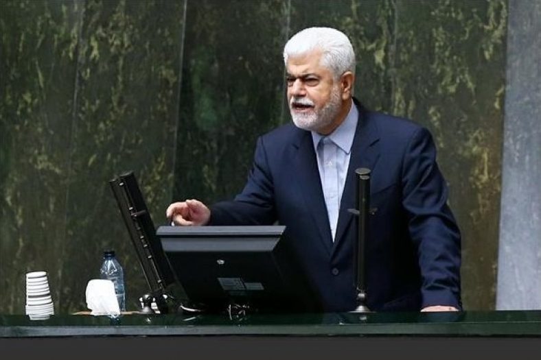 مرزهای سه گانه کشور فورا مسدود شود