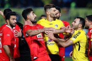 فیلم جدید درگیری بازیکنان پرسپولیس و سپاهان