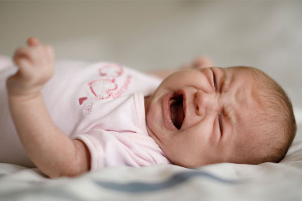 در چه صورتی خواب زیاد نوزاد غیرطبیعی است؟