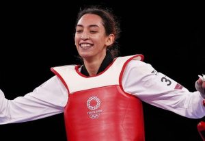 چه کسی آلت دست بیگانگان است: کیمیا علیزاده یا مسوولان همیشه طلبکار؟!