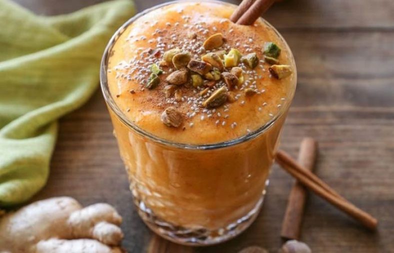 طرز تهیه اسموتی خرمالو