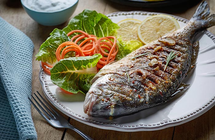 مصرف ماهی در رژیم غذایی برای کبد چرب بسیار مهم است