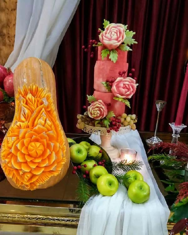 حکاکی کدو حلوایی و کیک هندوانه طبیعی برای یلدای عروس