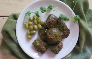 طرز تهیه دلمه برگ مو
