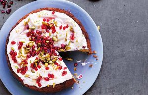 طرز تهیه کیک انار