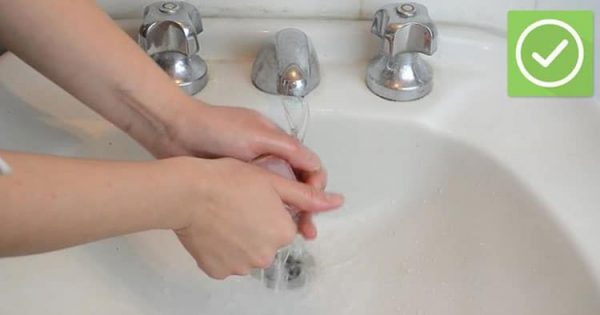 شستشو و خشک کردن دستها