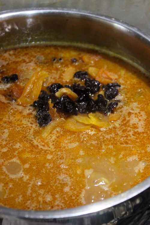 مراحل پخت آش میوه ملس و خوشمزه