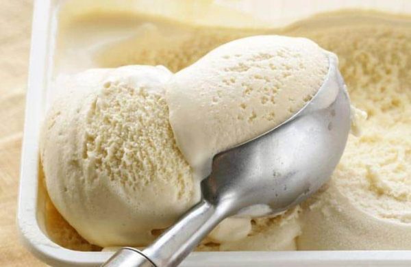 بستنی سنتی خانگی بدون شکر