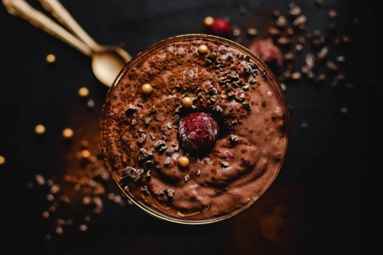 طرز تهیه اسموتی شکلاتی