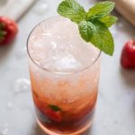 طرز تهیه موهیتو توت فرنگی خانگی