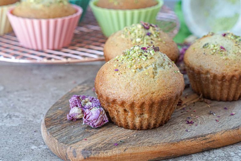 طرز تهیه کیک یزدی