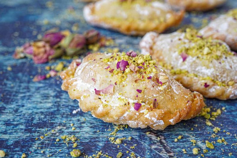 طرز تهیه قطاب خانگی