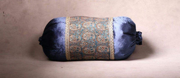 بالش لوله ای مخملی مدل عروس