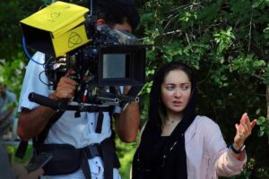 کارگردانی نیکی کریمی