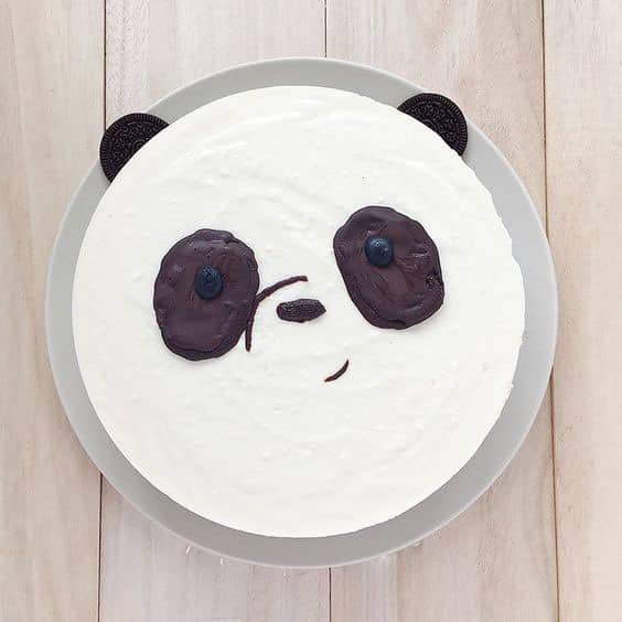 مدل کیک خامه ای خانگی کودکانه به شکل خرس پاندا