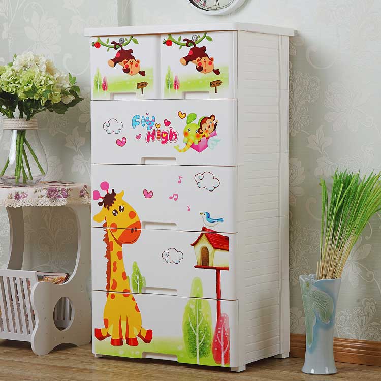 مدل کمد لباس بچه گانه با برچسب