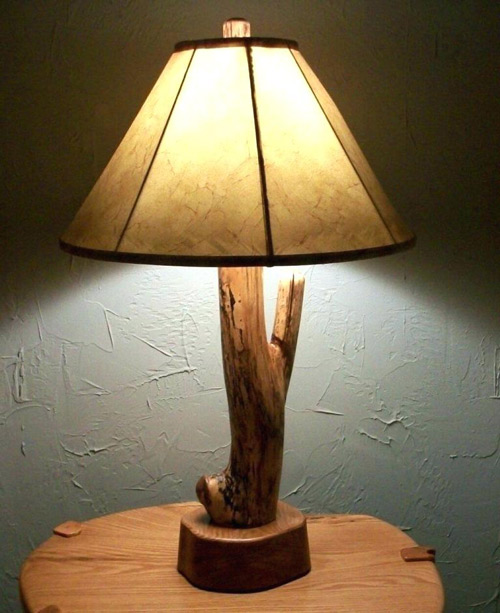 آباژور فانتزی با پایه چوب