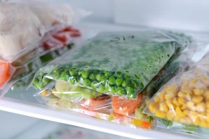 فریز کردن مواد غذایی