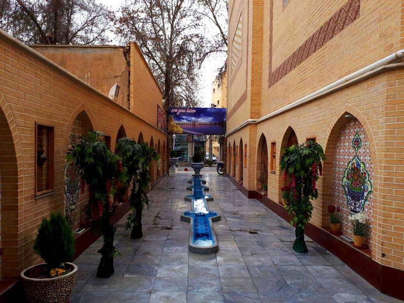 ورودی هتل صفوی اصفهان