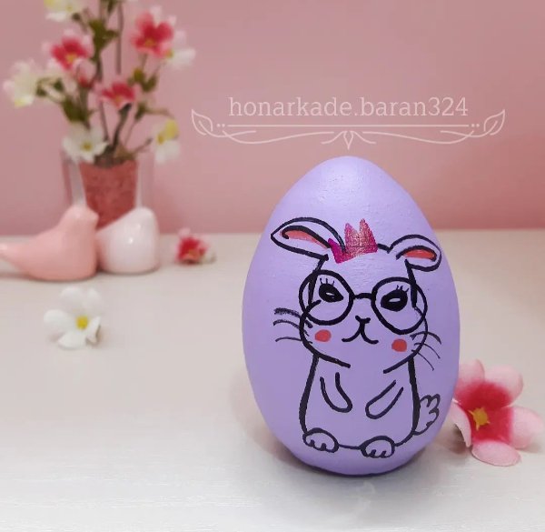 طراحی خرگوش روی تخم مرغ با ماژیک