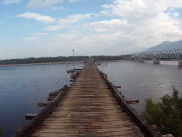پل رودخانه ویتیم (Vitim River Bridge) در روسیه