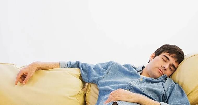 دلایل خواب زیاد چیست 