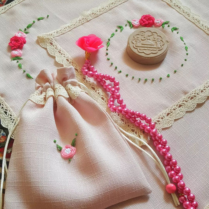 جانماز گلدوزی شده زیبا