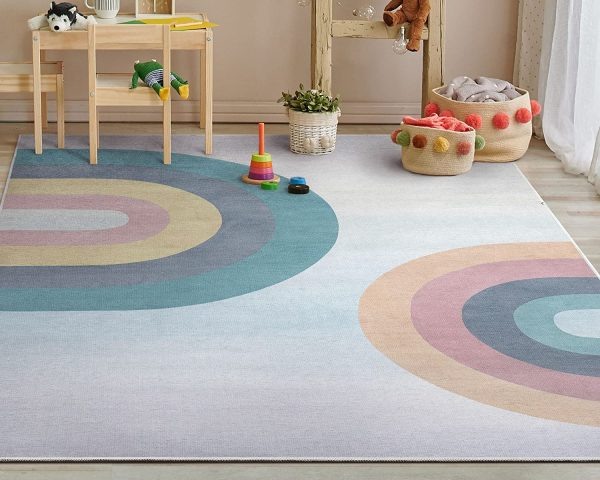 فرش رنگین کمانی کودکانه