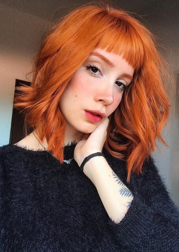 موی کوتاه با رنگ نارنجی