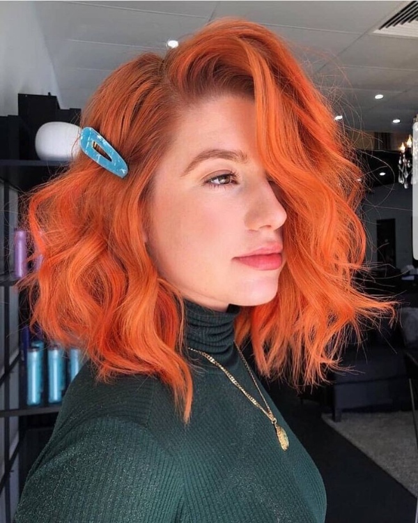 موی کوتاه حالت دار نارنجی