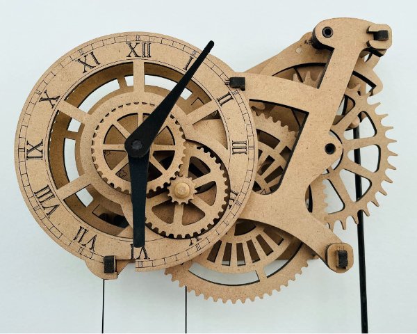 ساعت دیواری چوبی چرخ دنده