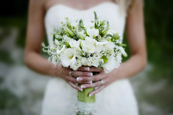 دسته گل مدرن عروس