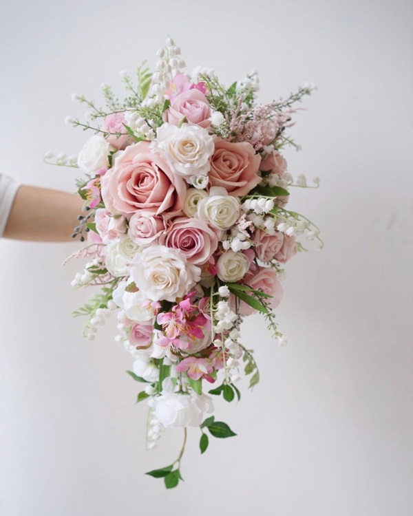 مدل دسته گل عروس با گل رز