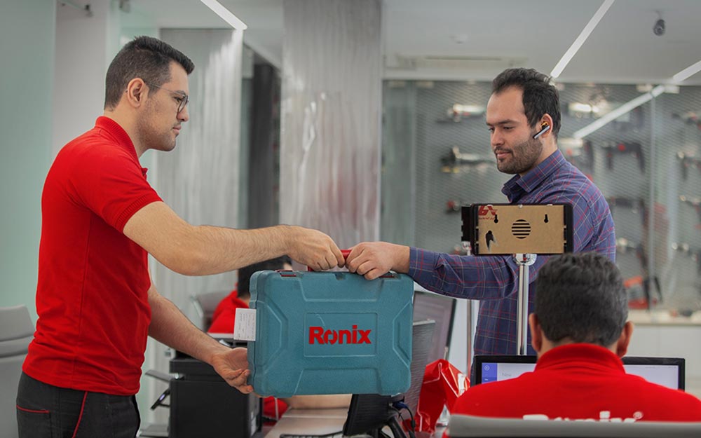 رفتار سازمانی متمایز رونیکس