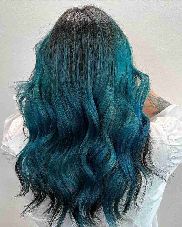 رنگ سبز اقیانوسی برای مو