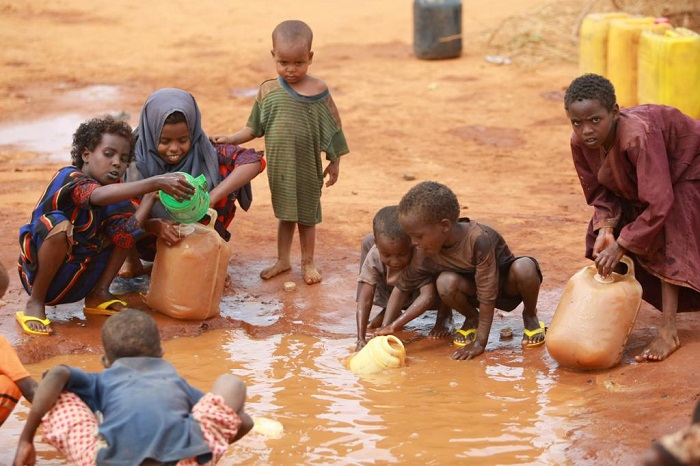 منبع آب آلوده در کشورهای فقیر